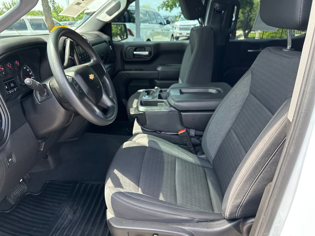 Used 2023 Chevrolet Silverado 1500 Custom AWD/4WD image 17