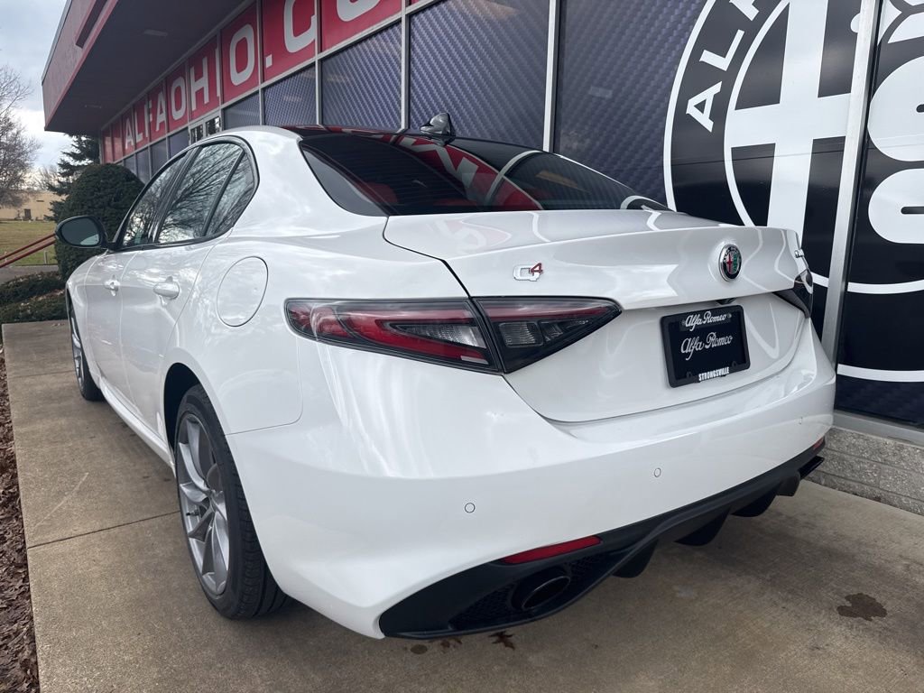 New 2026 Alfa Romeo Giulia AWD image 8
