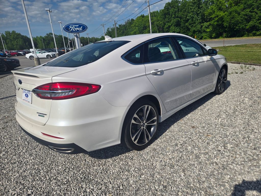 Used 2020 Ford Fusion Titanium FWD image 4