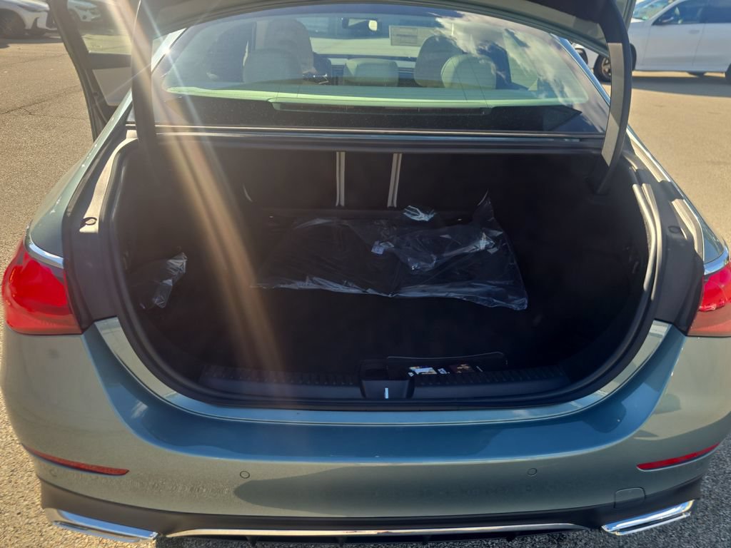 New 2026 Mercedes-Benz E 350 4MATIC Sedan image 23