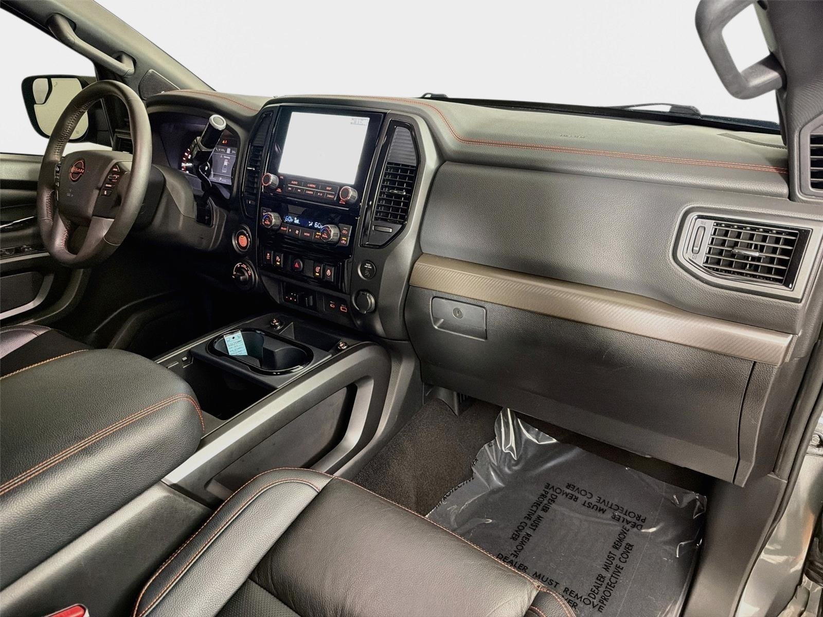 Used 2024 Nissan Titan PRO-4X w/ Pro-4x Convenience Package AWD/4WD image 30