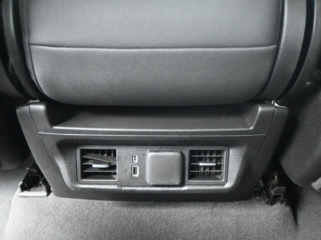 Used 2024 GMC Sierra 1500 SLT image 17