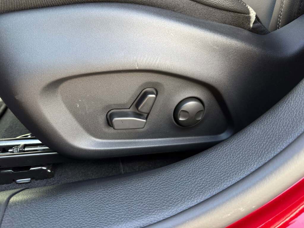 New 2026 Jeep Compass Limited image 27