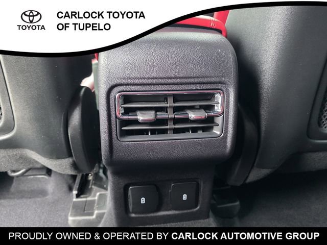 Used 2023 Lincoln Corsair Reserve w/ Jet Appearance Package image 18