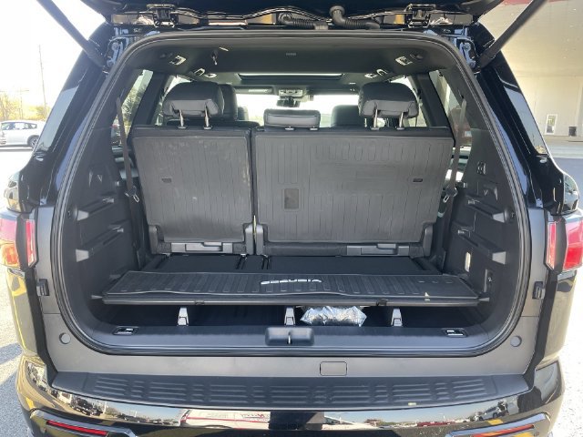 New 2026 Toyota Sequoia Platinum AWD/4WD image 33