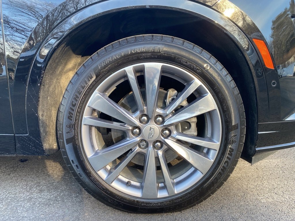 Certified 2024 Cadillac XT6 Premium Luxury w/ Platinum Package image 10