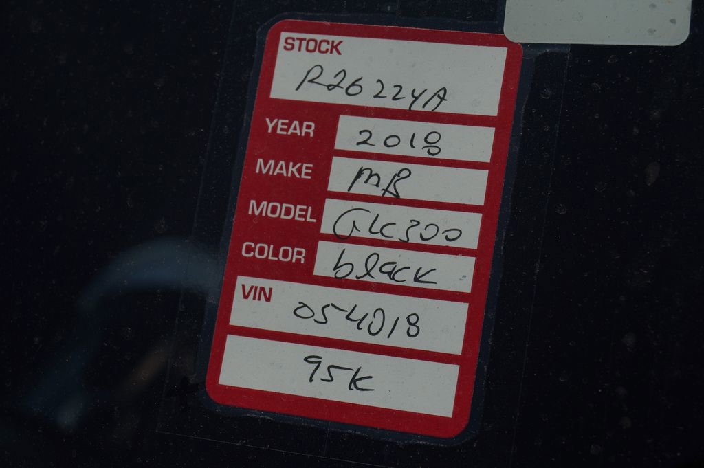 Used 2018 Mercedes-Benz GLC 300 4MATIC image 25
