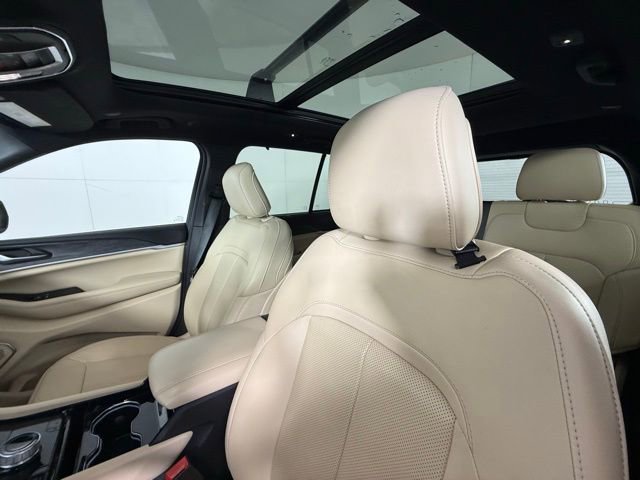 Used 2023 Jeep Grand Cherokee 4WD 4xe w/ Luxury Tech Group II image 7