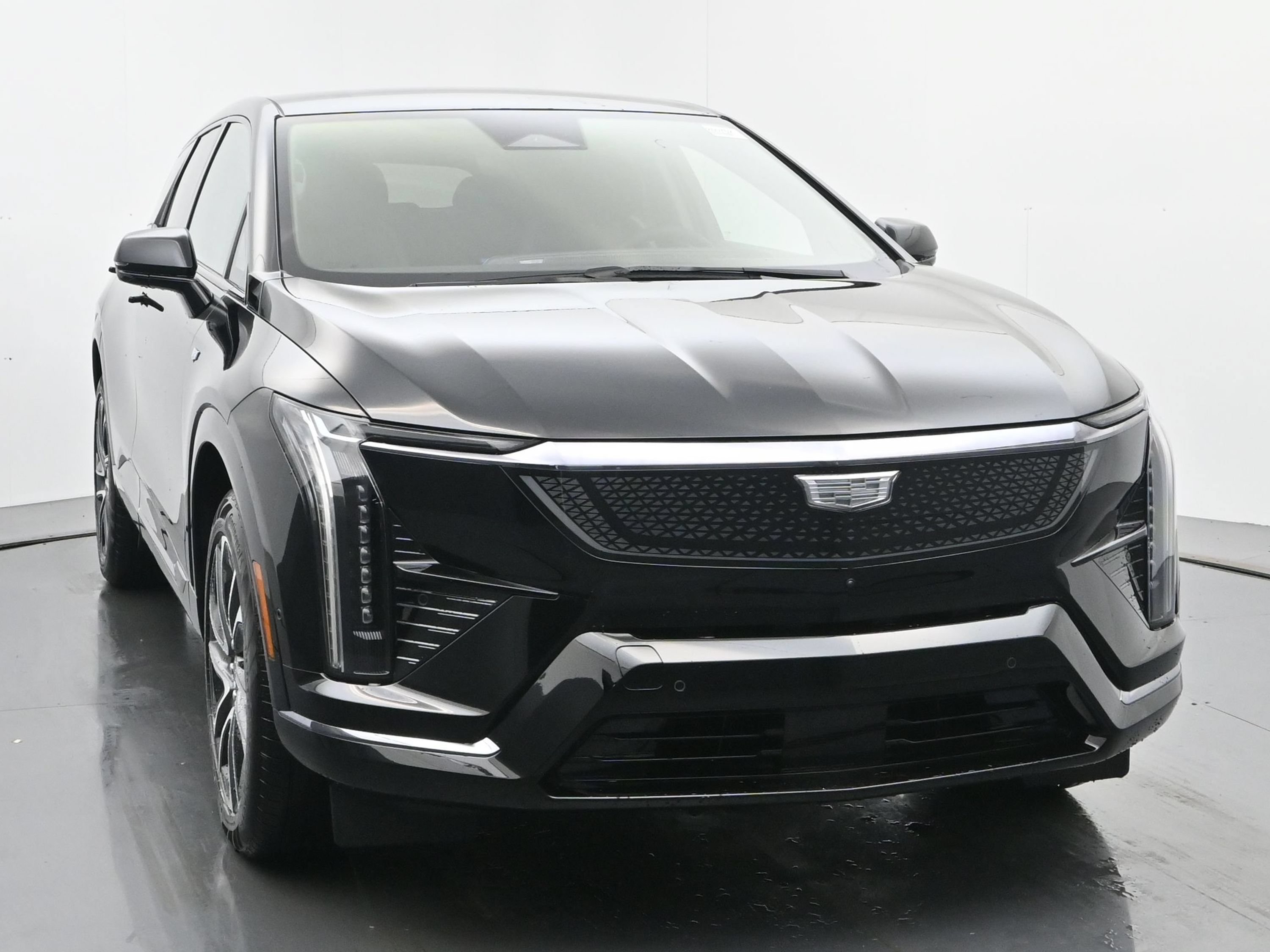 New 2026 Cadillac Optiq Sport 1 w/ LPO, Floor Liner Package AWD/4WD image 8