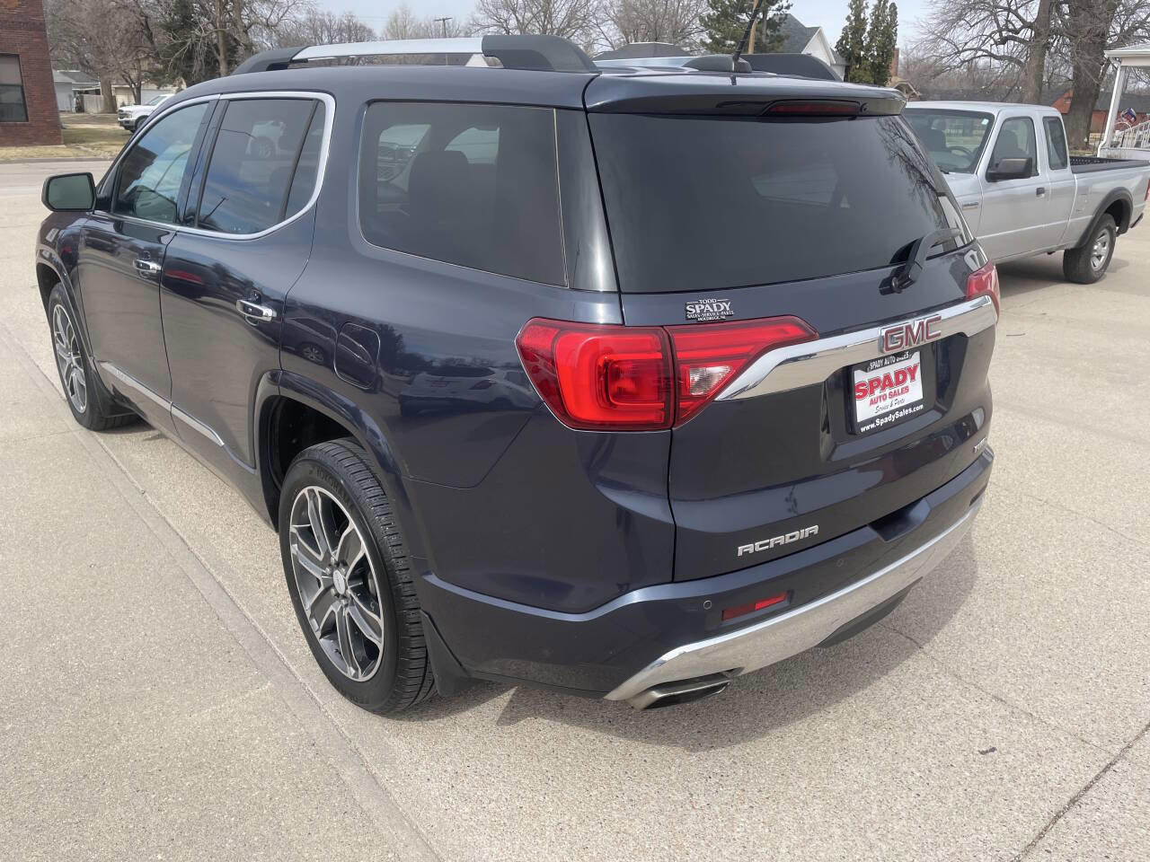 Used 2018 GMC Acadia Denali w/ Technology Package image 8