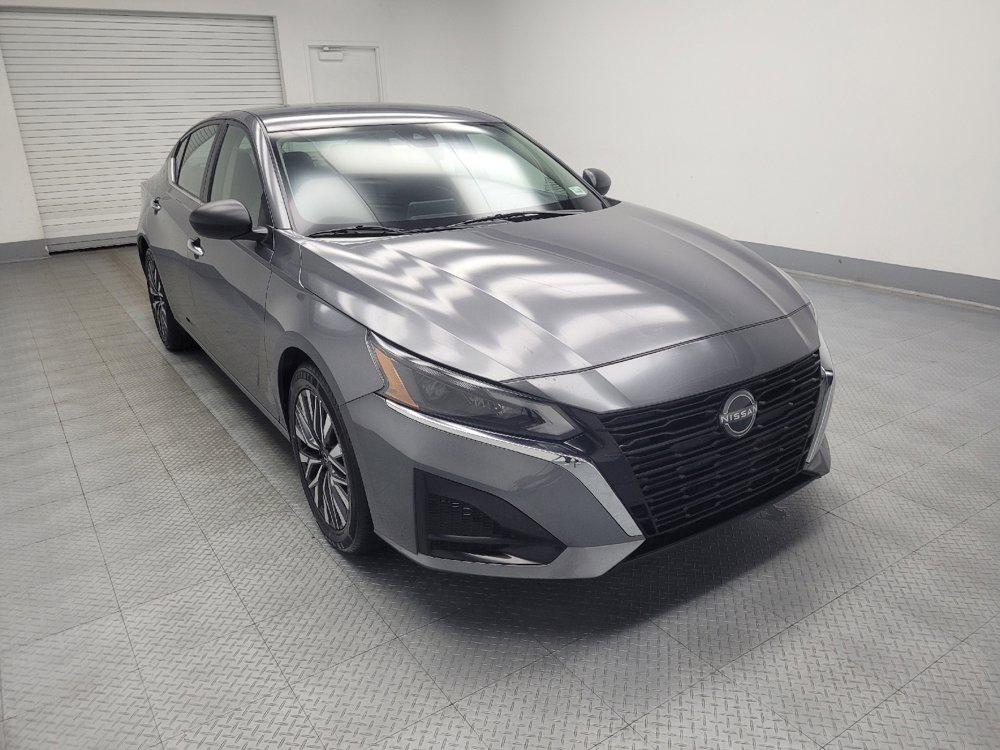 Used 2024 Nissan Altima 2.5 SV image 13