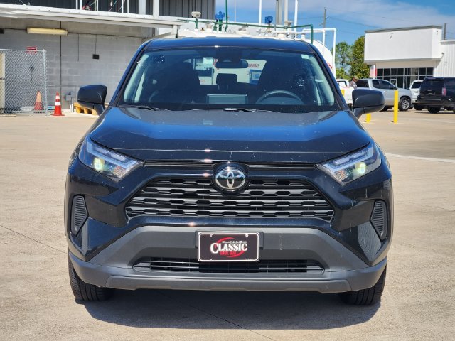 Used 2025 Toyota RAV4 LE FWD image 2