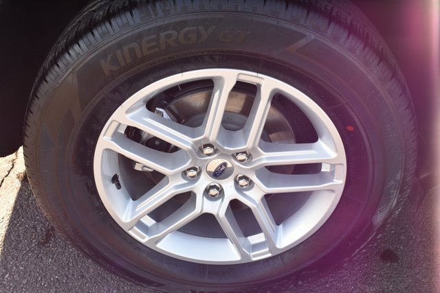 Used 2025 Ford Explorer Active image 50