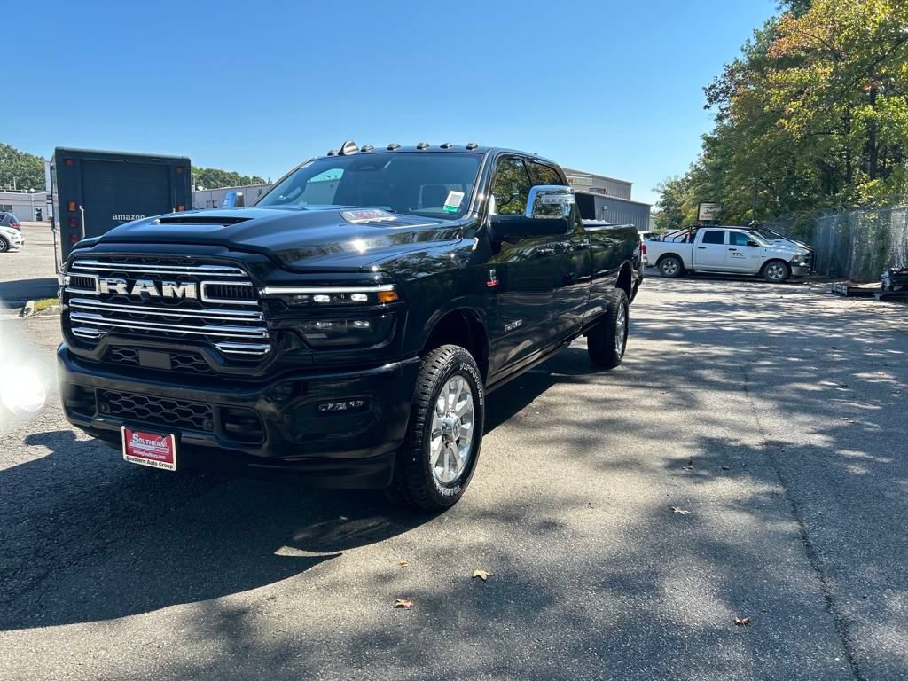 New 2026 RAM 2500 Laramie AWD/4WD image 2