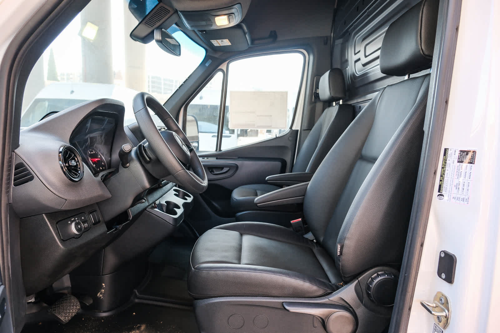 New 2025 Mercedes-Benz Sprinter 2500 image 21