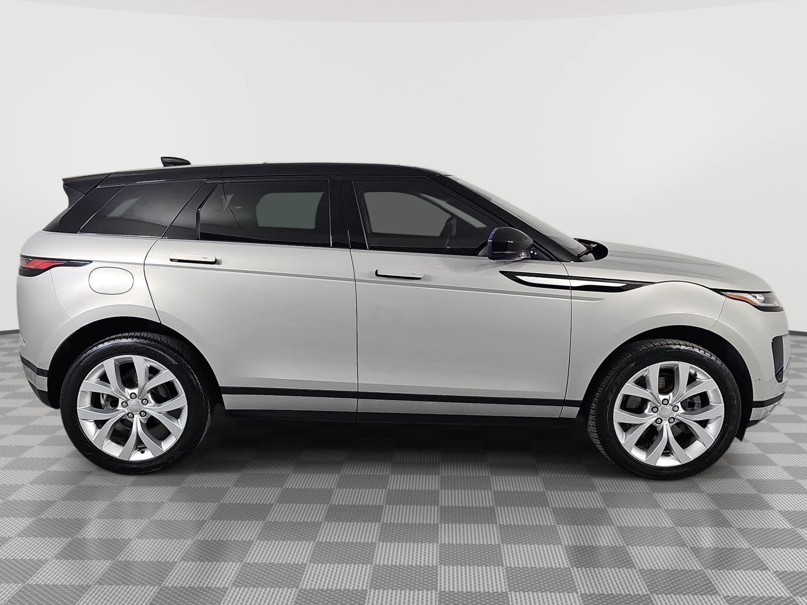Used 2020 Land Rover Range Rover Evoque SE AWD/4WD image 9