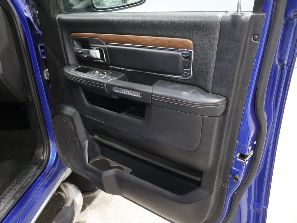 Used 2015 RAM 1500 Laramie w/ Convenience Group AWD/4WD image 25