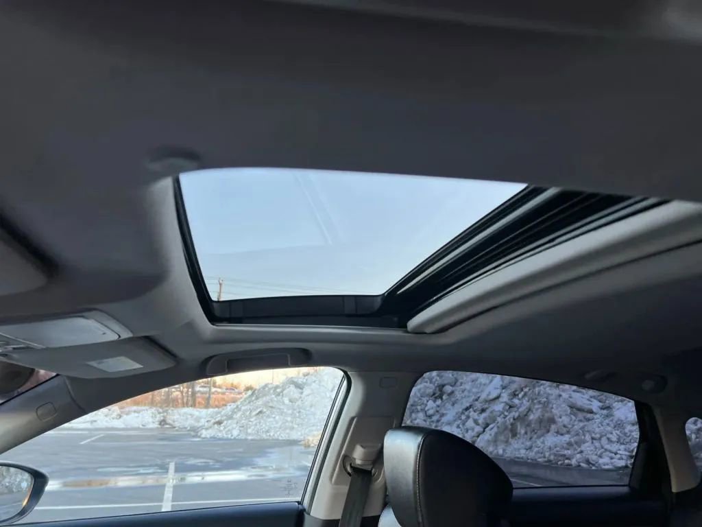 Used 2018 Honda Accord Touring image 26