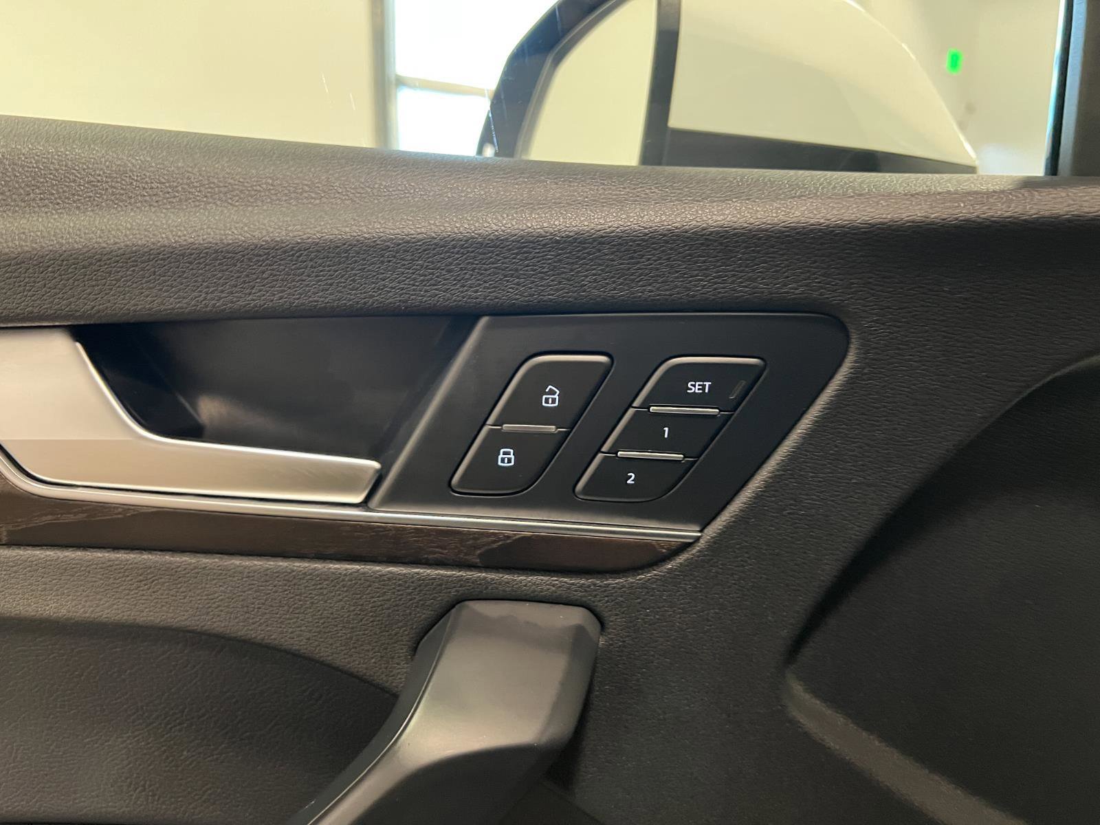 Used 2018 Audi Q5 2.0T Premium image 25