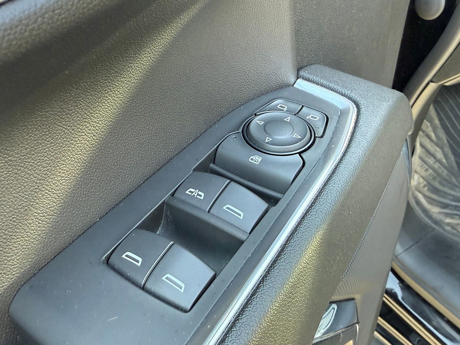 Used 2023 Chevrolet Silverado 1500 RST AWD/4WD image 14