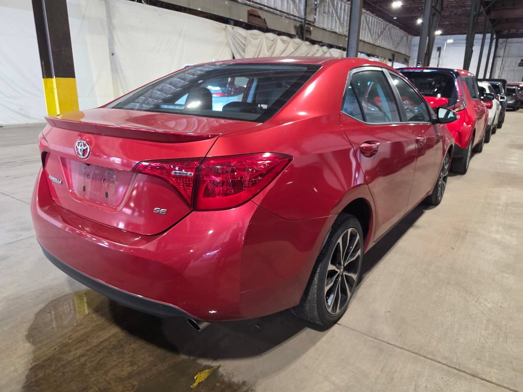 Used 2019 Toyota Corolla SE FWD image 2