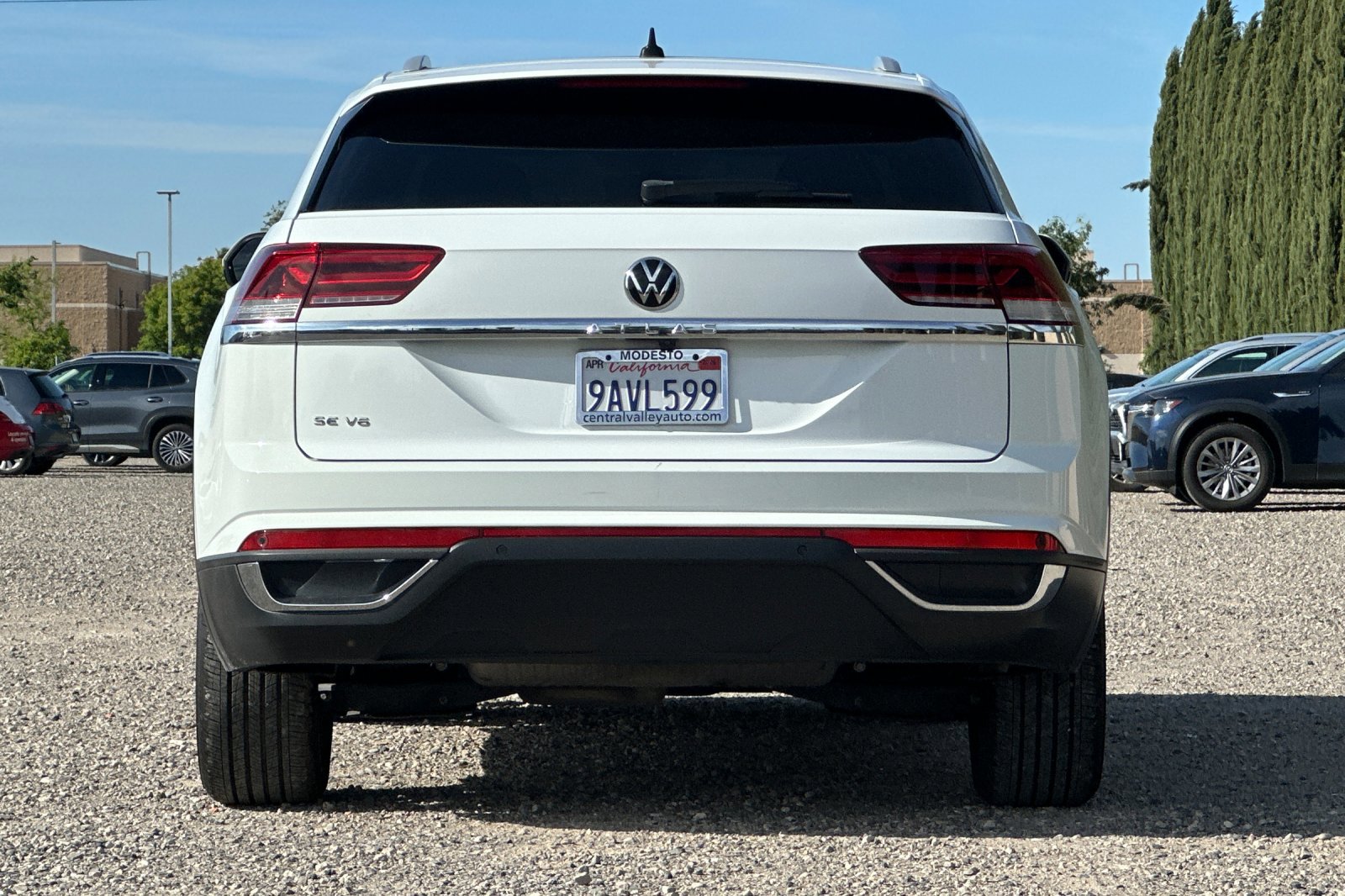 Used 2022 Volkswagen Atlas Cross Sport SE image 5