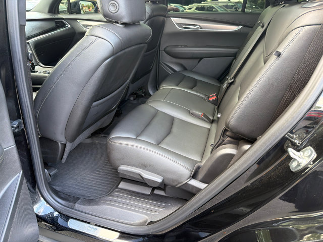 Certified 2024 Cadillac XT6 Luxury w/ LPO, Floor Liner Package AWD/4WD image 21