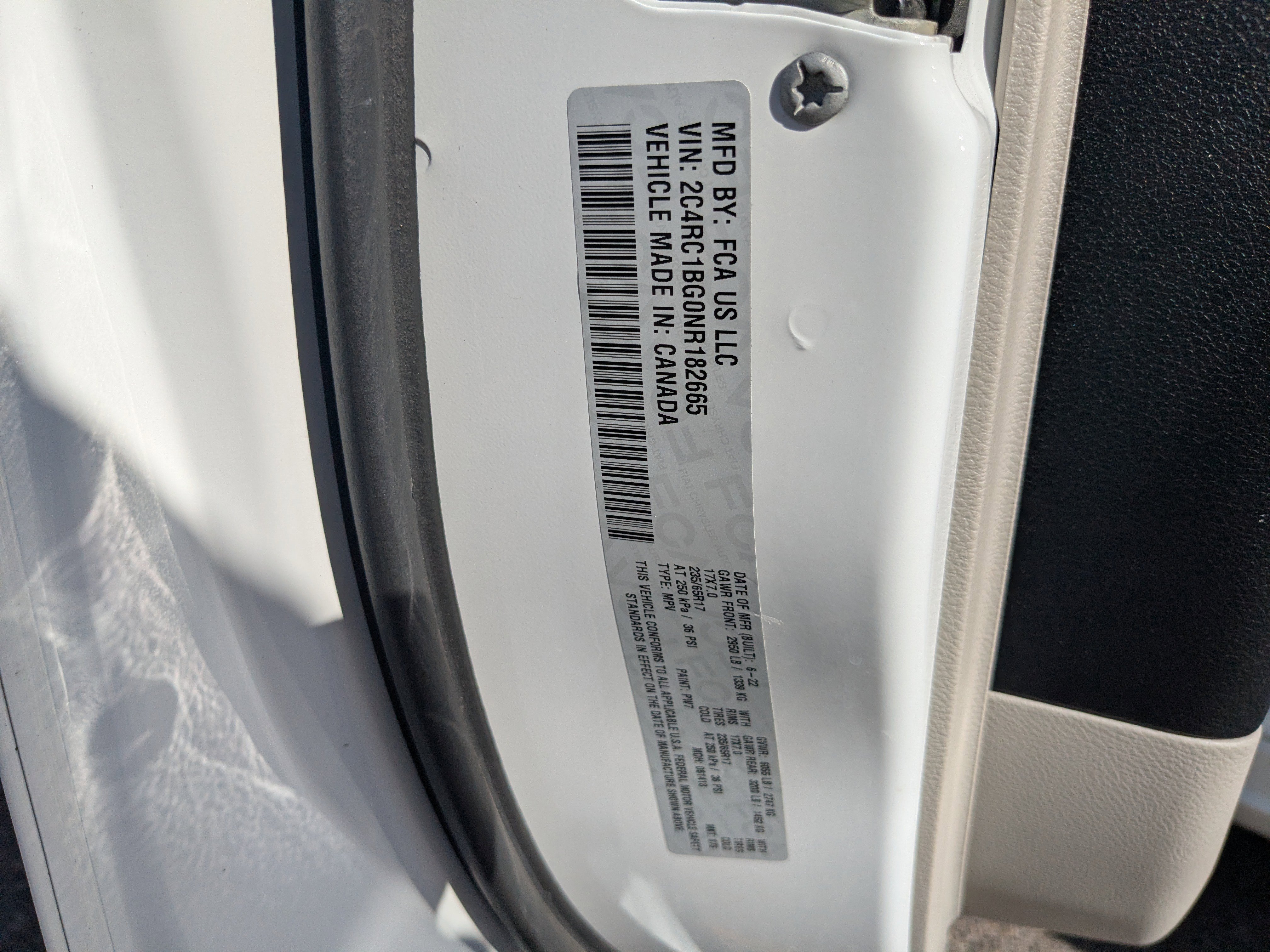 Used 2022 Chrysler Pacifica Touring-L image 35