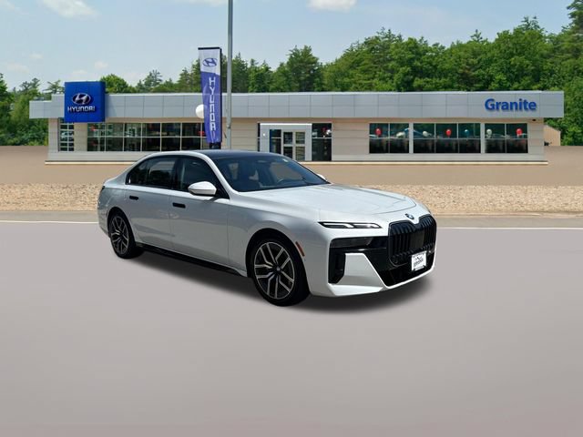 Used 2026 BMW 740i xDrive AWD/4WD image 4