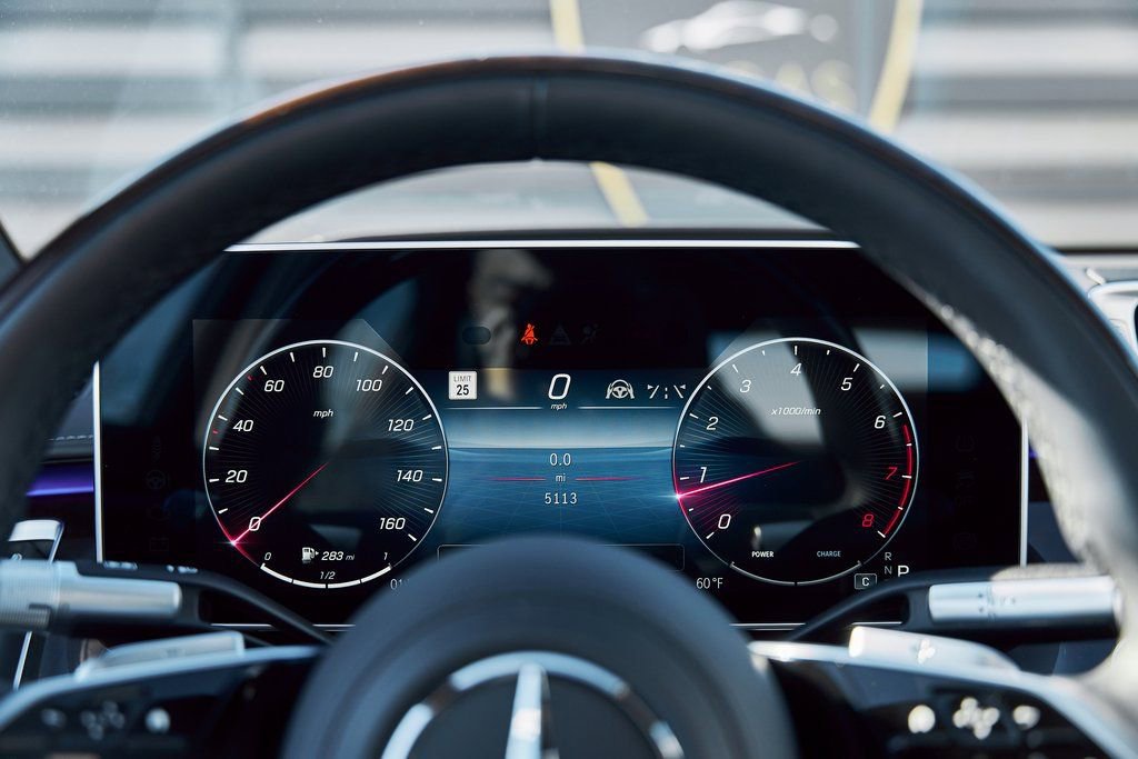 Used 2025 Mercedes-Benz Maybach S 580 4MATIC image 52