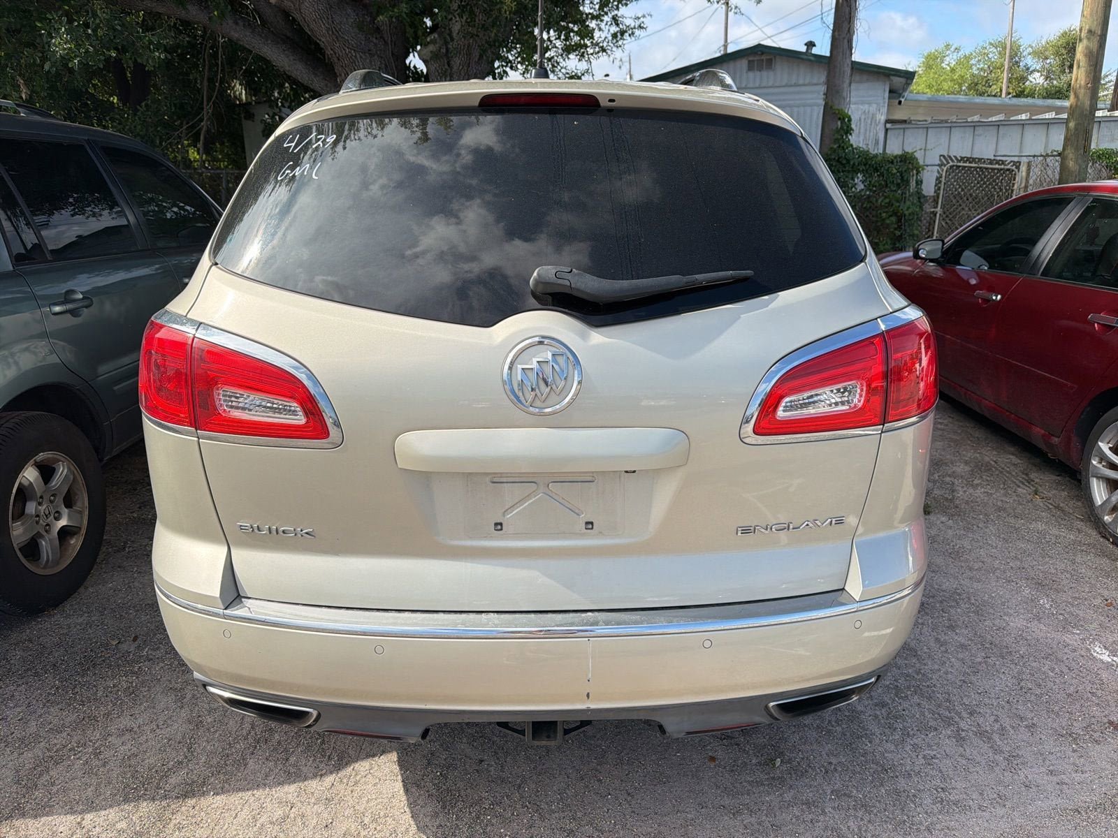 Used 2015 Buick Enclave Leather FWD image 9