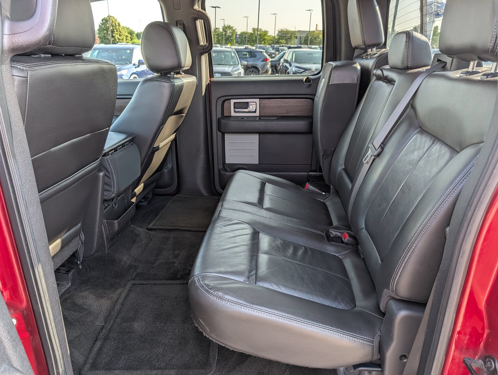 Used 2014 Ford F150 Lariat w/ Equipment Group 501A Mid AWD/4WD image 19