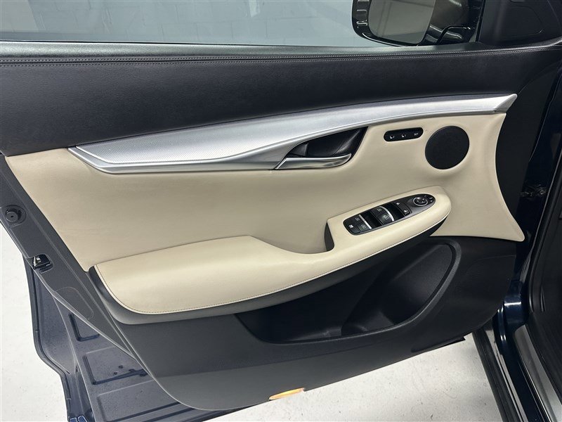 Used 2019 INFINITI QX50 Essential w/ Premium Heat Package AWD/4WD image 19