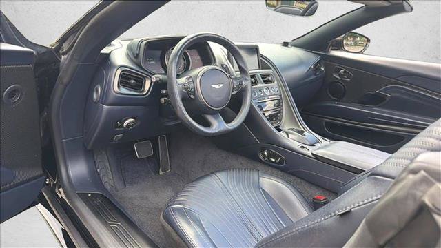 Used 2019 Aston Martin DB11 Volante RWD image 16