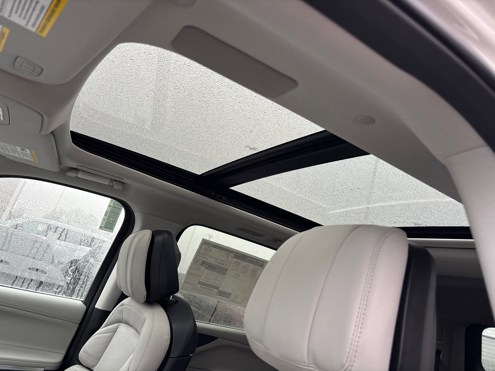 New 2026 Lincoln Navigator Reserve image 25