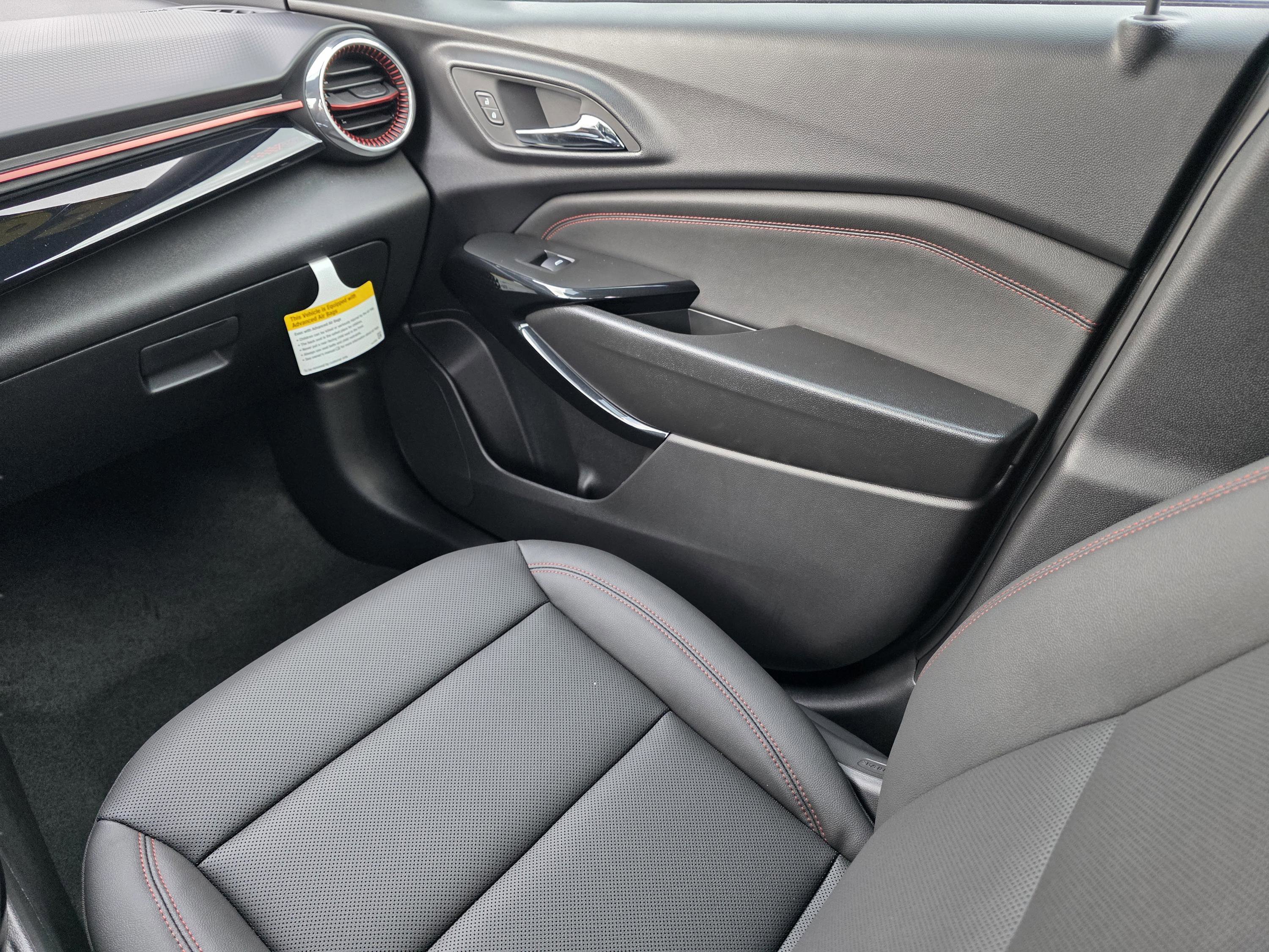 New 2026 Chevrolet Trax RS w/ Sunroof Package image 20