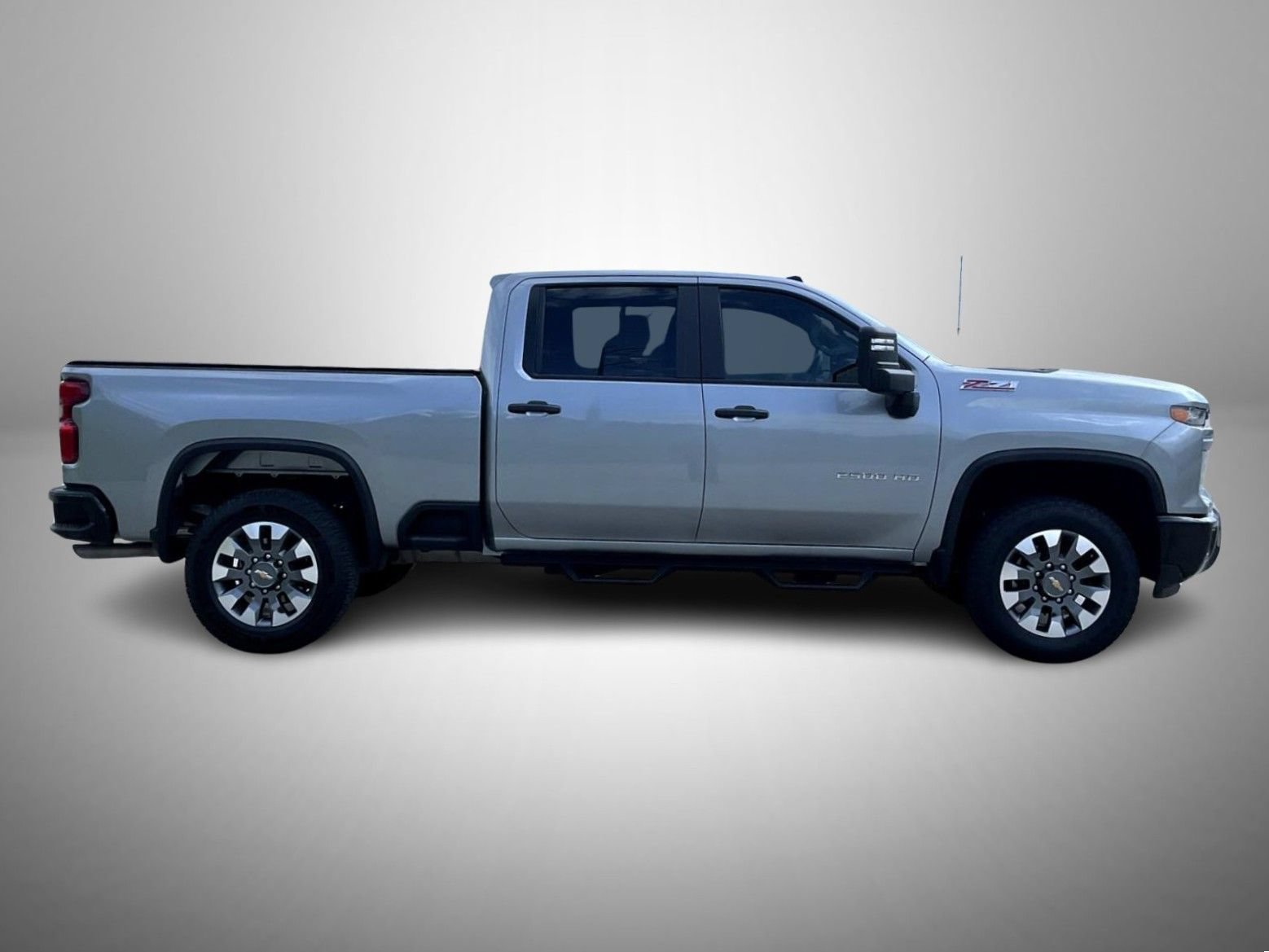 Used 2024 Chevrolet Silverado 2500 Custom w/ Custom Value Package AWD/4WD image 4