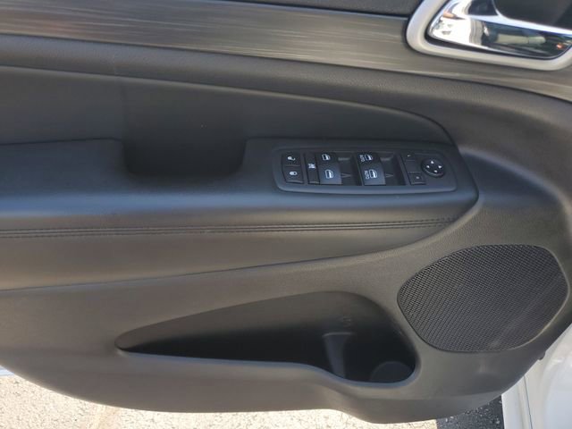 Used 2019 Jeep Grand Cherokee Altitude AWD/4WD image 20