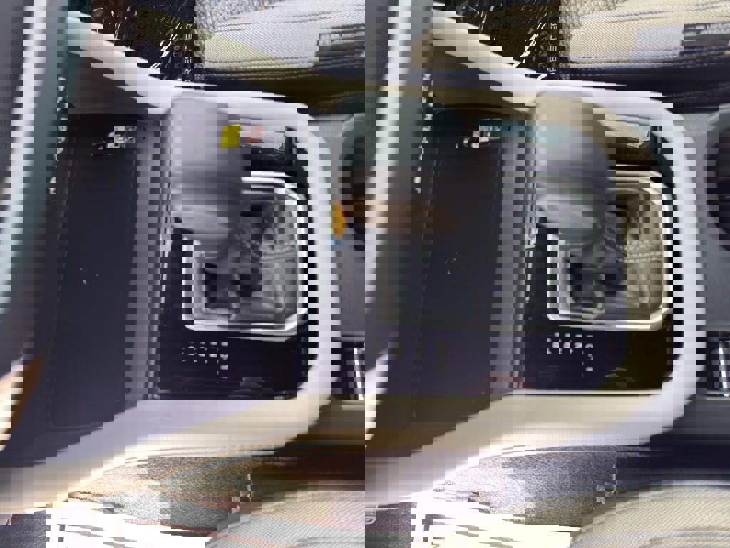 Used 2025 Subaru Forester Premium image 15