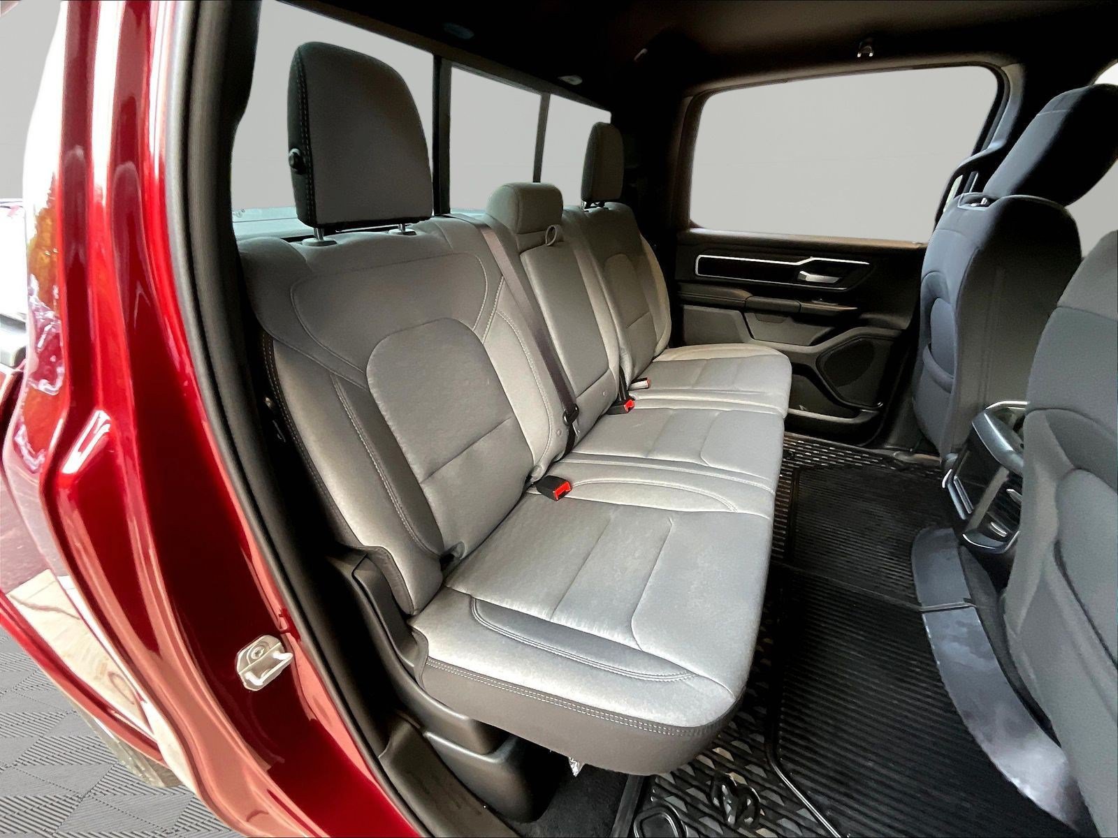 Used 2025 RAM 1500 Big Horn AWD/4WD image 26