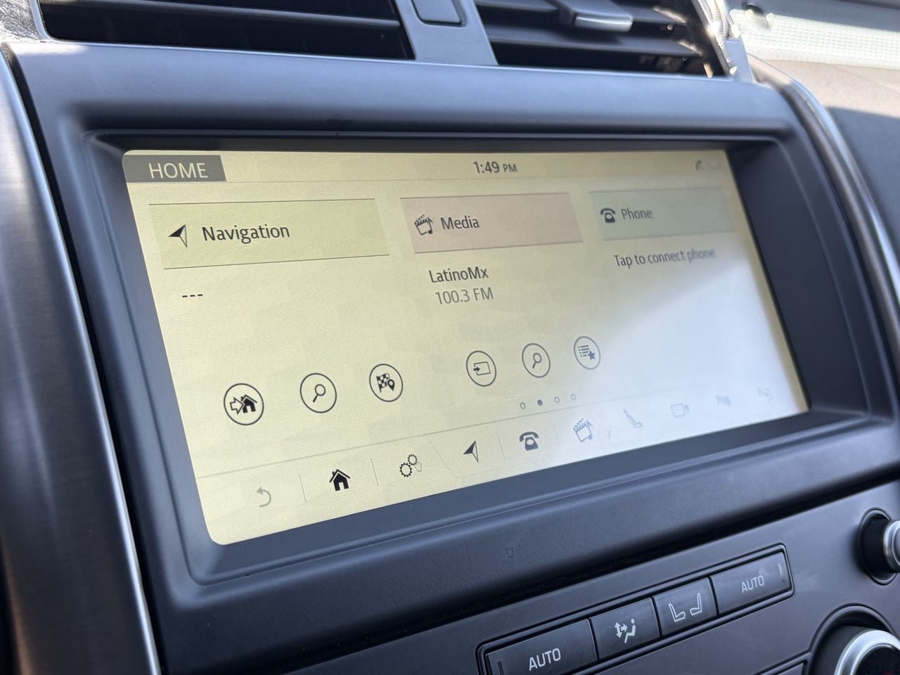 Used 2020 Land Rover Discovery Landmark AWD/4WD image 27