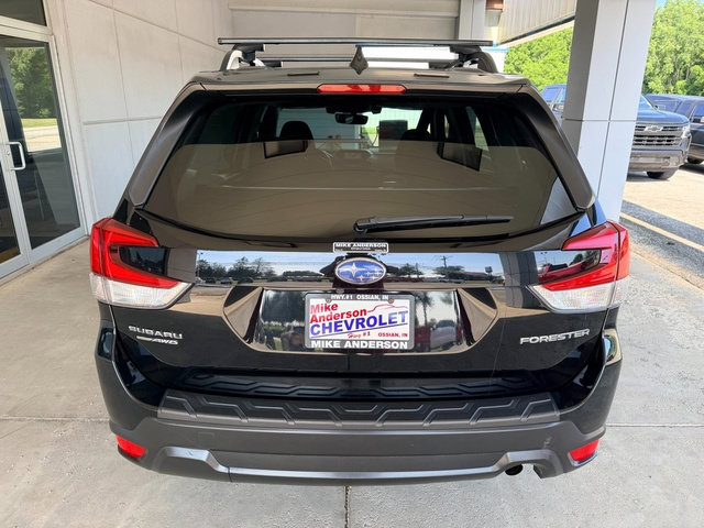 Used 2019 Subaru Forester Premium AWD/4WD image 8