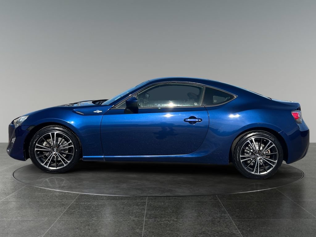 Used 2013 Scion FR-S RWD image 5