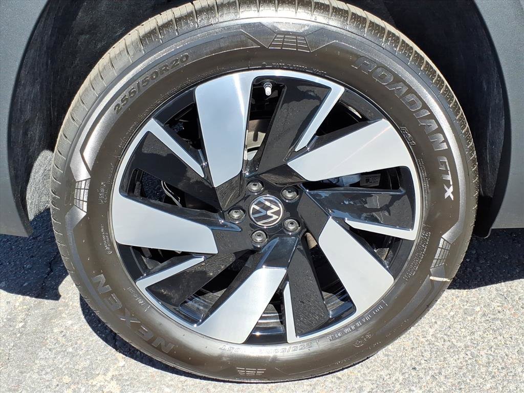 New 2026 Volkswagen Atlas Cross Sport SEL image 8