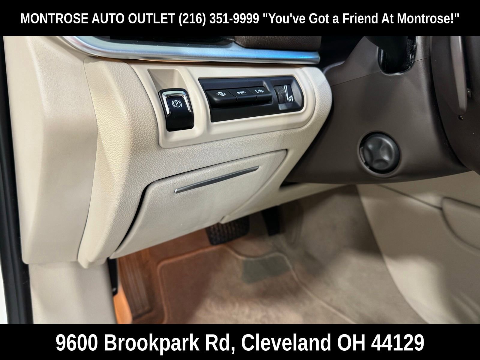 Used 2014 Cadillac XTS Premium image 16