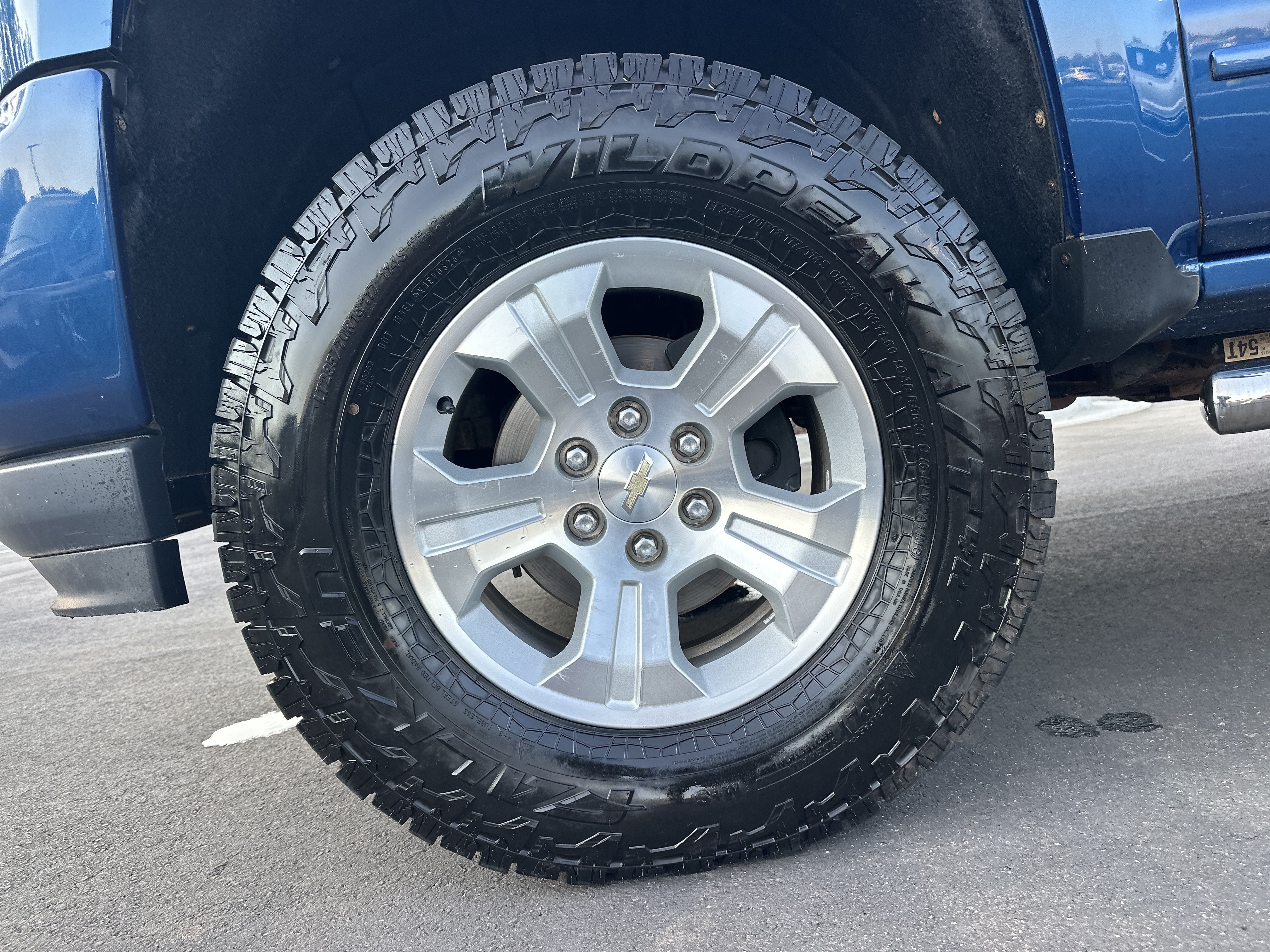 Used 2017 Chevrolet Silverado 1500 LT w/ All Star Edition AWD/4WD image 12