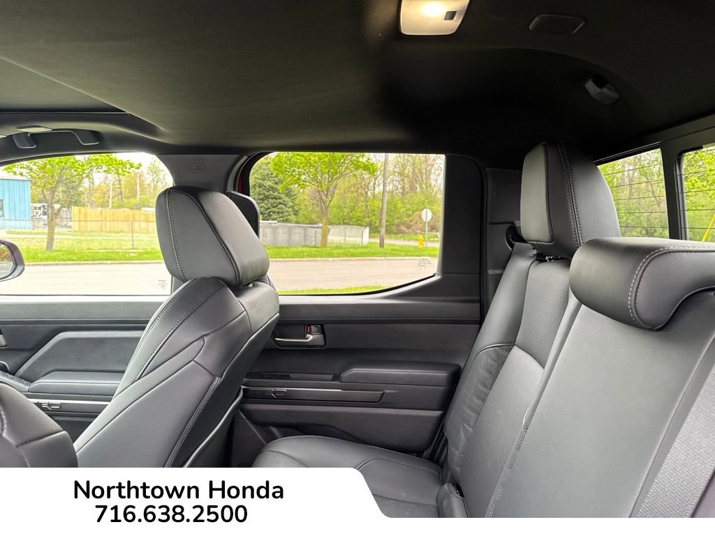Used 2024 Toyota Tacoma TRD Sport w/ TRD Sport Premium Package AWD/4WD image 19