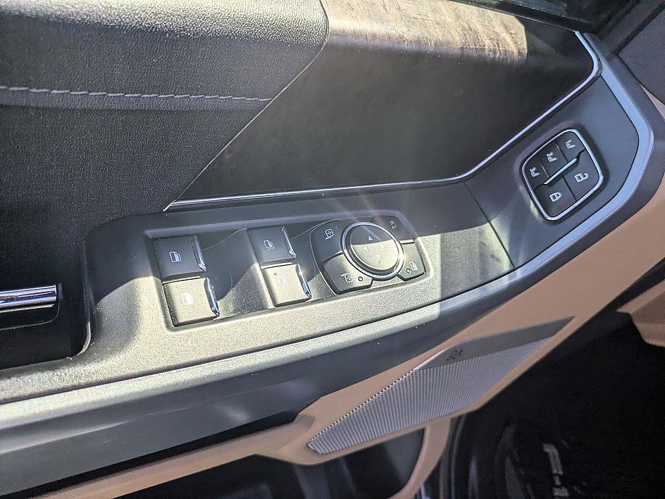 Used 2023 Ford F150 Lariat w/ Max Trailer Tow Package AWD/4WD image 14