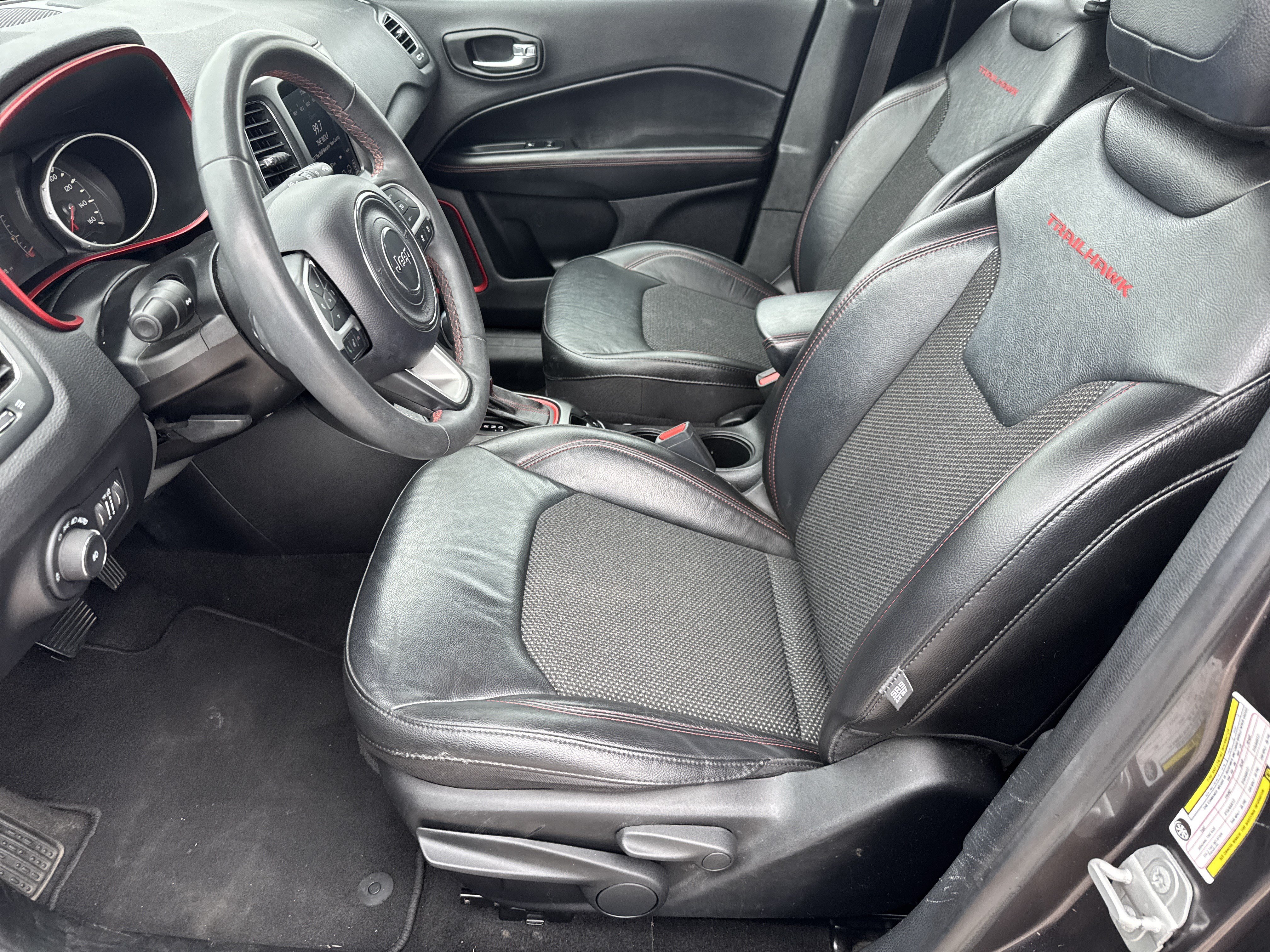 Used 2021 Jeep Compass Trailhawk AWD/4WD image 10