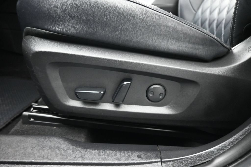 Used 2024 Mitsubishi Outlander SEL FWD image 10